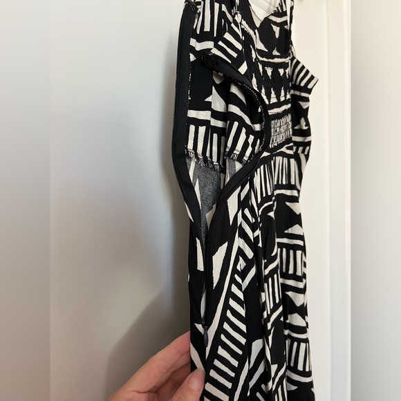 Old Navy The Cami Dress Black Geo Aztec Size Small - Picture 3 of 7
